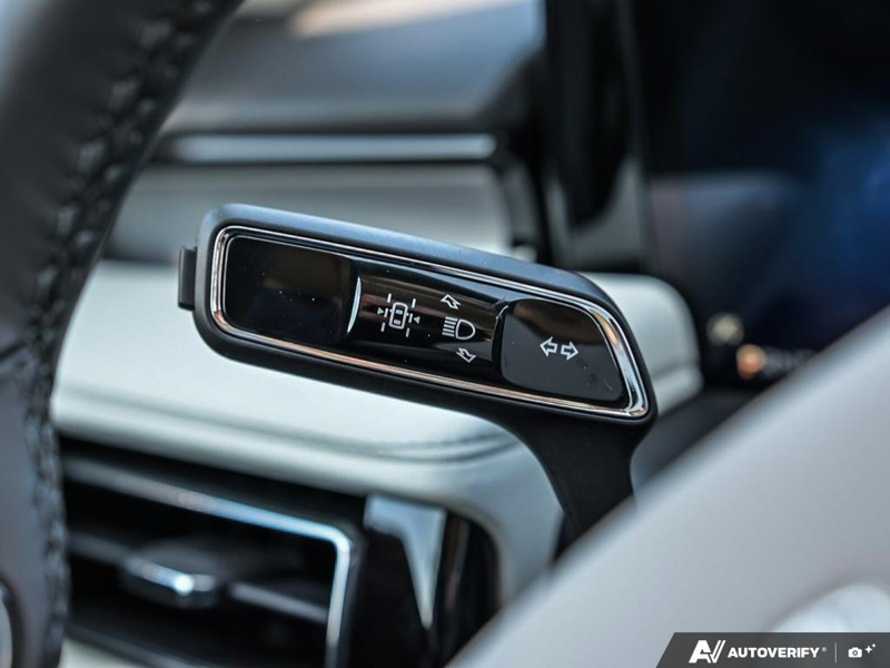 NEW 2026 Lincoln Aviator Premiere - Pristine White Metallic Tri-coat Exterior / LIGHT SPACE GRAY Interior - $80,884 - Stock #E60515 - VIN 5LM5J6XC1TGL13164 - Photo 16