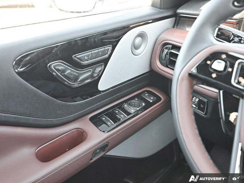 NEW 2026 Lincoln Aviator Reserve - Pristine White Metallic Tri-coat Exterior / HOT CHOCOLATE PREM LTHR Interior - $89,469 - Stock #E60796 - VIN 5LM5J7XC6TGL18446 - Photo 17