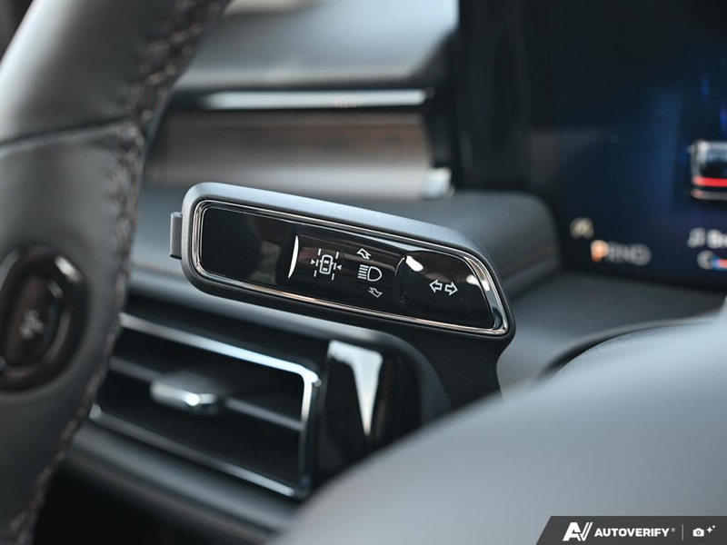 NEW 2026 Lincoln Aviator Reserve - Whisper Blue Metallic Clearcoat Exterior / ONYX PREM LEATHER Interior - $94,673 - Stock #E60986 - VIN 5LM5J7XC2TGL23935 - Photo 17