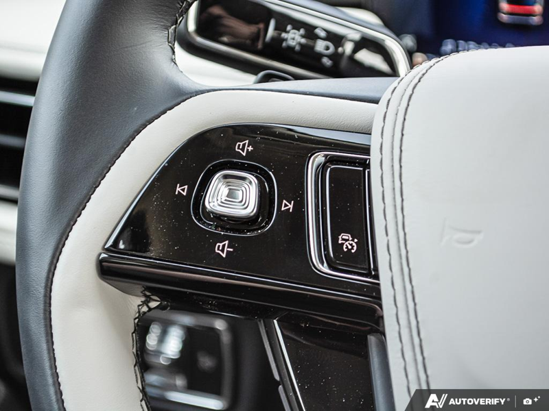 NEW 2026 Lincoln Aviator Reserve - Harbor Gray Met Cc Exterior / LIGHT SPACE GRAY PREM LEATHER Interior - $89,794 - Stock #E60245 - VIN 5LM5J7XC0TGL09239 - Photo 18