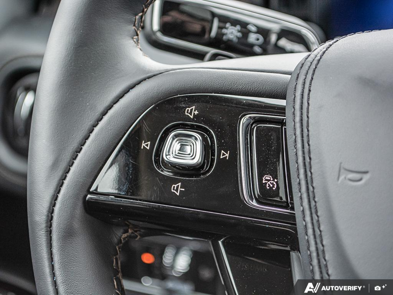 NEW 2026 Lincoln Aviator Reserve - Infinite Black Metallic Exterior / ONYX PREM LEATHER Interior - $85,436 - Stock #E60508 - VIN 5LM5J7XC3TGL15231 - Photo 18