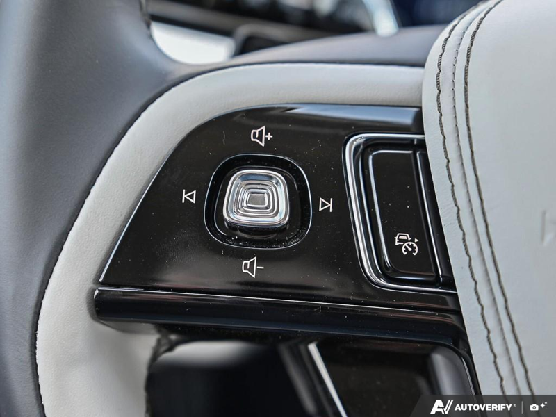 NEW 2026 Lincoln Aviator Reserve - Harbor Gray Met Cc Exterior / LIGHT SPACE GRAY PREM LEATHER Interior - $91,469 - Stock #E60718 - VIN 5LM5J7XC3TGL18517 - Photo 18