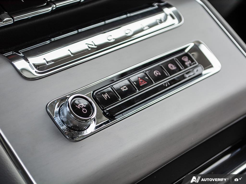 NEW 2026 Lincoln Aviator Reserve - Harbor Gray Met Cc Exterior / LIGHT SPACE GRAY PREM LEATHER Interior - $89,794 - Stock #E60245 - VIN 5LM5J7XC0TGL09239 - Photo 20