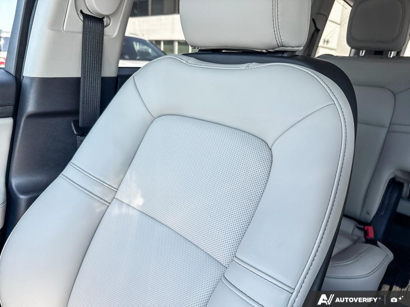 DEMO 2026 Lincoln Aviator Premiere - Pristine White Metallic Tri-coat Exterior / LIGHT SPACE GRAY Interior - $79,216 - Stock #E60358 - VIN 5LM5J6XC7TGL12813 - Photo 20