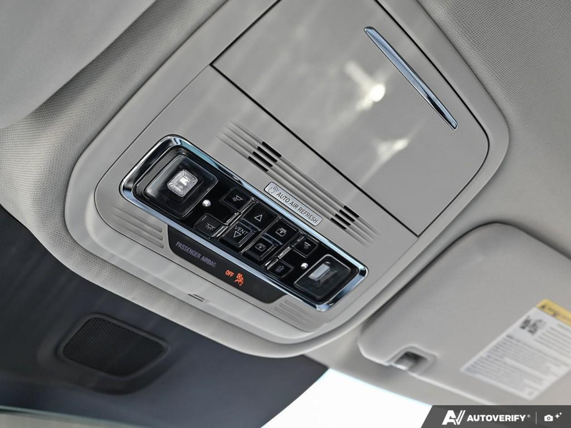 NEW 2026 Lincoln Aviator Reserve - Harbor Gray Met Cc Exterior / LIGHT SPACE GRAY PREM LEATHER Interior - $91,469 - Stock #E60718 - VIN 5LM5J7XC3TGL18517 - Photo 22