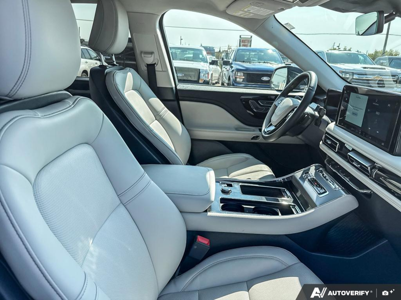DEMO 2026 Lincoln Aviator Premiere - Pristine White Metallic Tri-coat Exterior / LIGHT SPACE GRAY Interior - $79,216 - Stock #E60358 - VIN 5LM5J6XC7TGL12813 - Photo 22
