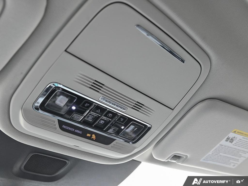 NEW 2026 Lincoln Aviator Premiere - Pristine White Metallic Tri-coat Exterior / ONYX, LINCOLN SOFT TOUCH HEATED/VENTILATED COMFORT SEATS Interior - $77,826 - Stock #E60669 - VIN 5LM5J6XC0TGL17402 - Photo 22