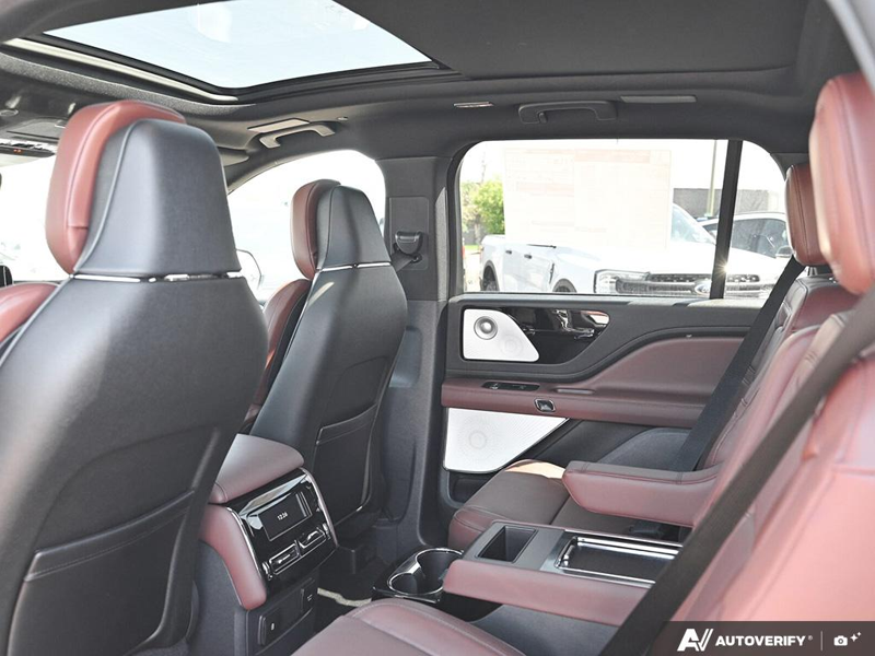 NEW 2026 Lincoln Aviator Reserve - Pristine White Metallic Tri-coat Exterior / HOT CHOCOLATE PREM LTHR Interior - $89,469 - Stock #E60796 - VIN 5LM5J7XC6TGL18446 - Photo 24