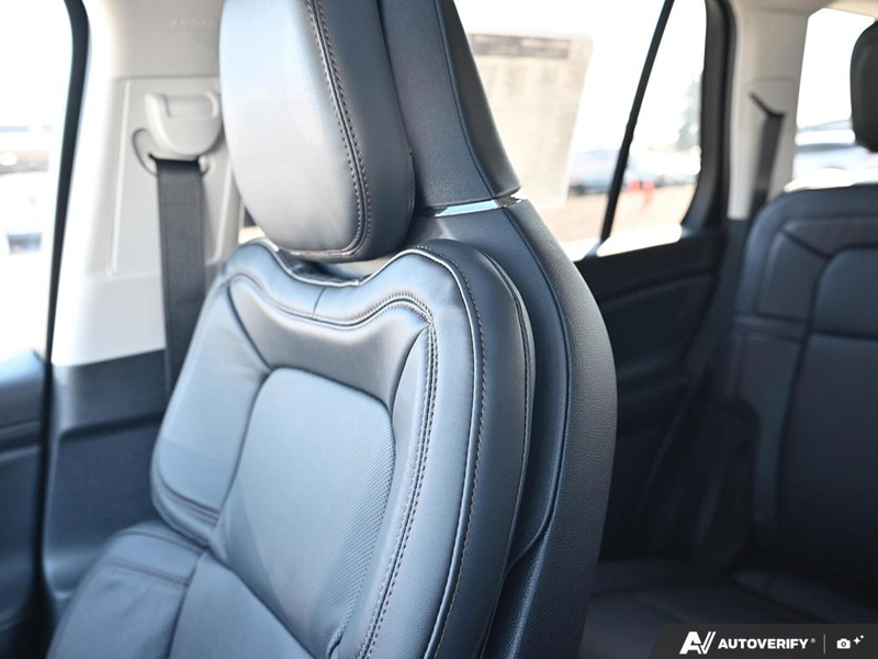 NEW 2026 Lincoln Aviator Reserve - Whisper Blue Metallic Clearcoat Exterior / ONYX PREM LEATHER Interior - $94,673 - Stock #E60986 - VIN 5LM5J7XC2TGL23935 - Photo 24