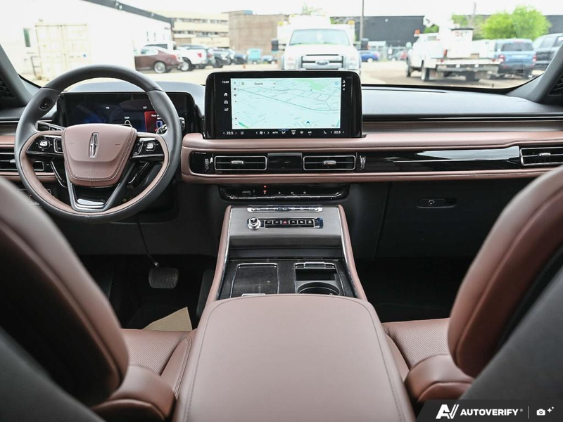 NEW 2026 Lincoln Aviator Reserve - Infinite Black Metallic Exterior / HOT CHOCOLATE PREM LTHR Interior - $98,944 - Stock #E60640 - VIN 5LM5J7XC9TGL16870 - Photo 25