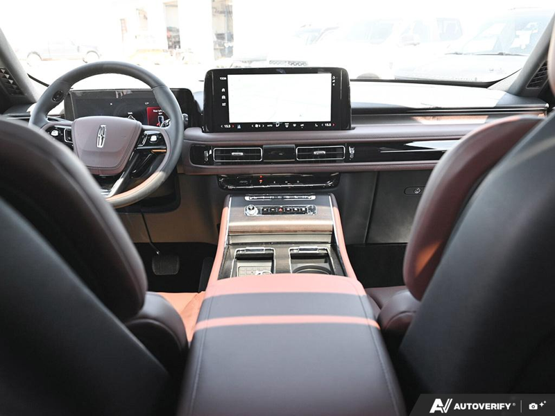 NEW 2026 Lincoln Aviator Reserve - Pristine White Metallic Tri-coat Exterior / HOT CHOCOLATE PREM LTHR Interior - $89,469 - Stock #E60796 - VIN 5LM5J7XC6TGL18446 - Photo 25