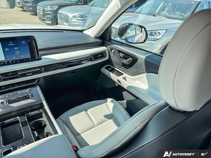 DEMO 2026 Lincoln Aviator Premiere - Pristine White Metallic Tri-coat Exterior / LIGHT SPACE GRAY Interior - $79,216 - Stock #E60358 - VIN 5LM5J6XC7TGL12813 - Photo 25