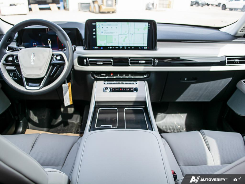 NEW 2026 Lincoln Aviator Reserve - Harbor Gray Met Cc Exterior / LIGHT SPACE GRAY PREM LEATHER Interior - $89,794 - Stock #E60245 - VIN 5LM5J7XC0TGL09239 - Photo 26