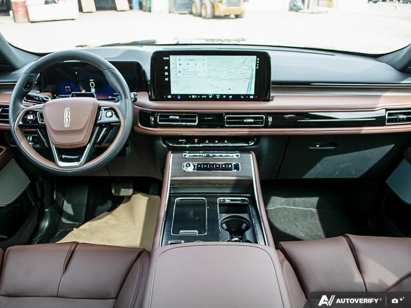 NEW 2026 Lincoln Aviator Reserve - Infinite Black Metallic Exterior / HOT CHOCOLATE PREM LTHR Interior - $90,944 - Stock #E60304 - VIN 5LM5J7XC4TGL12502 - Photo 26