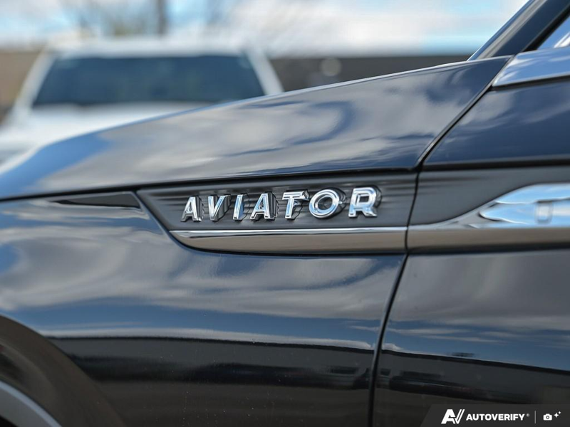 NEW 2026 Lincoln Aviator Premiere - Infinite Black Metallic Exterior / ONYX, LINCOLN SOFT TOUCH HEATED/VENTILATED COMFORT SEATS Interior - $77,111 - Stock #E60613 - VIN 5LM5J6XC3TGL13148 - Photo 27