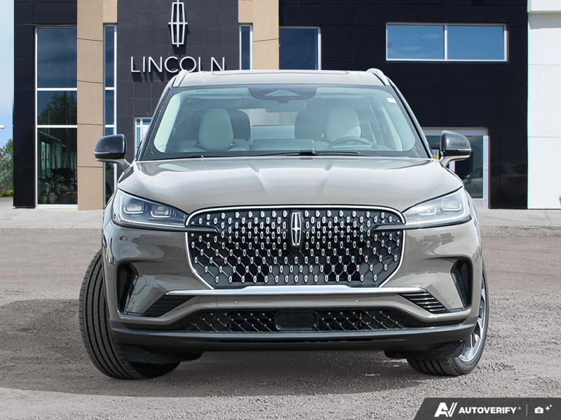 NEW 2026 Lincoln Aviator Reserve - Harbor Gray Met Cc Exterior / LIGHT SPACE GRAY PREM LEATHER Interior - $89,794 - Stock #E60245 - VIN 5LM5J7XC0TGL09239 - Photo 2