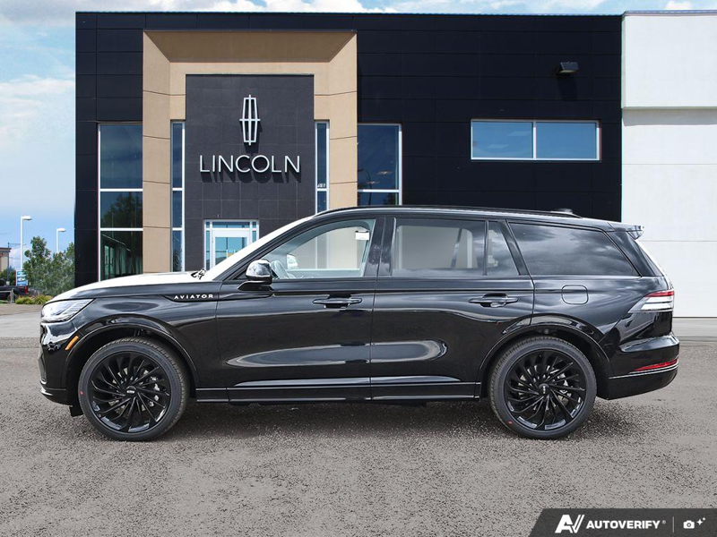NEW 2026 Lincoln Aviator Reserve - Infinite Black Metallic Exterior / HARVEST BRONZE LEATHER Interior - $101,644 - Stock #E60697 - VIN 5LM5J7XC2TGL19108 - Photo 3