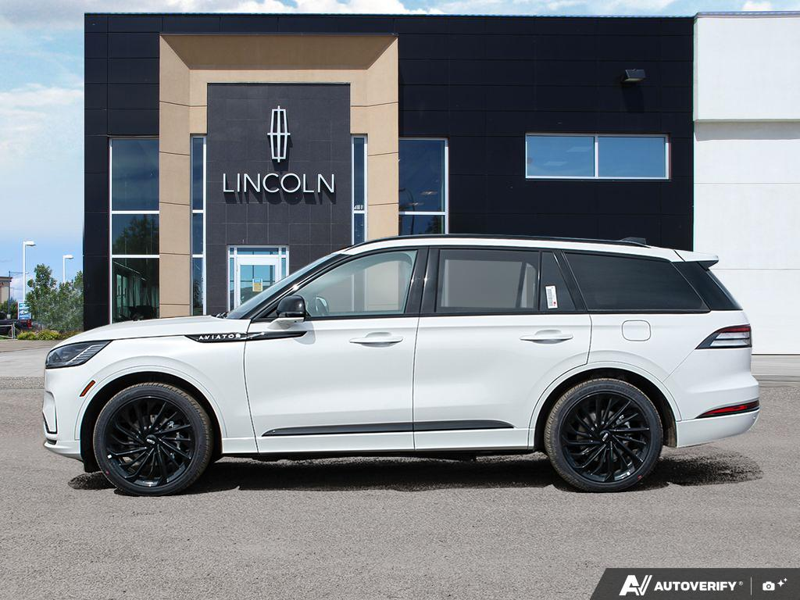 NEW 2026 Lincoln Aviator Reserve - Pristine White Metallic Tri-coat Exterior / HOT CHOCOLATE PREM LTHR Interior - $94,214 - Stock #E60213 - VIN 5LM5J7XC5TGL08944 - Photo 3