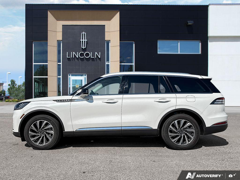 DEMO 2026 Lincoln Aviator Premiere - Pristine White Metallic Tri-coat Exterior / LIGHT SPACE GRAY Interior - $79,216 - Stock #E60358 - VIN 5LM5J6XC7TGL12813 - Photo 3