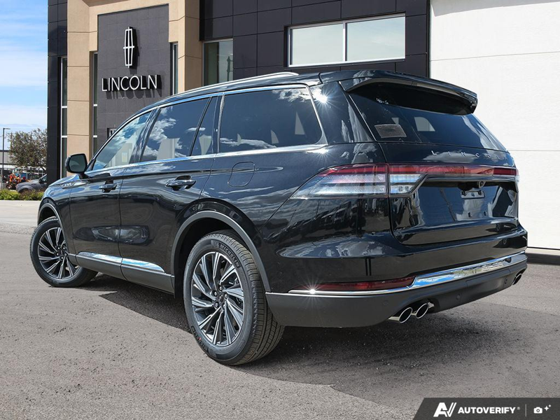 NEW 2026 Lincoln Aviator Premiere - Infinite Black Metallic Exterior / ONYX, LINCOLN SOFT TOUCH HEATED/VENTILATED COMFORT SEATS Interior - $77,111 - Stock #E60613 - VIN 5LM5J6XC3TGL13148 - Photo 4