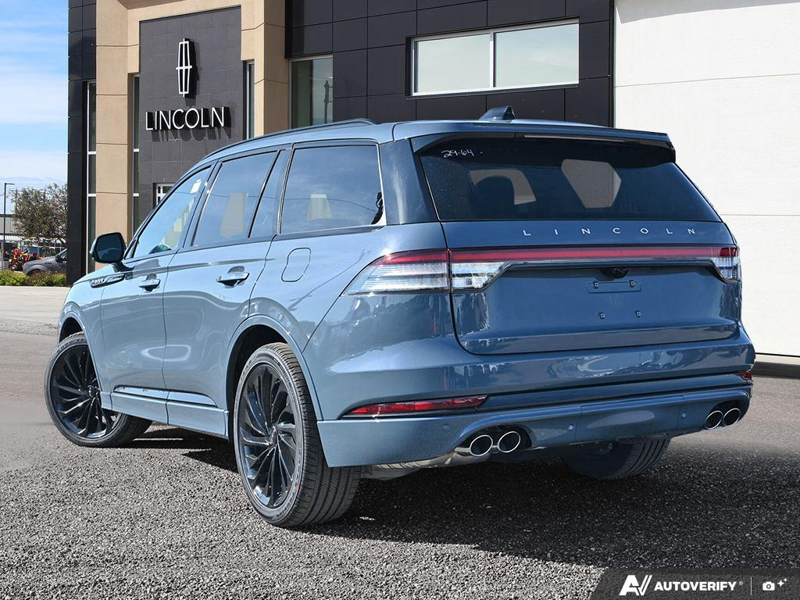 NEW 2026 Lincoln Aviator Reserve - Whisper Blue Metallic Clearcoat Exterior / ONYX PREM LEATHER Interior - $94,673 - Stock #E60986 - VIN 5LM5J7XC2TGL23935 - Photo 4