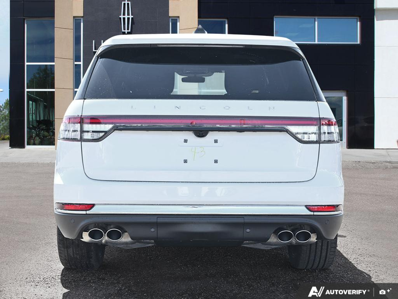 NEW 2026 Lincoln Aviator Reserve - Pristine White Metallic Tri-coat Exterior / HOT CHOCOLATE PREM LTHR Interior - $89,469 - Stock #E60796 - VIN 5LM5J7XC6TGL18446 - Photo 5
