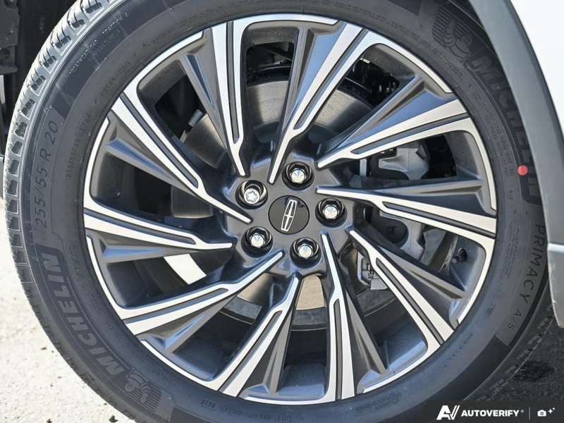 NEW 2026 Lincoln Aviator Premiere - Pristine White Metallic Tri-coat Exterior / LIGHT SPACE GRAY Interior - $80,884 - Stock #E60515 - VIN 5LM5J6XC1TGL13164 - Photo 6