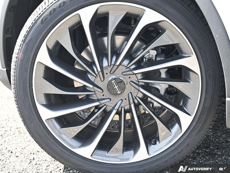 NEW 2026 Lincoln Aviator Reserve - Pristine White Metallic Tri-coat Exterior / HOT CHOCOLATE PREM LTHR Interior - $89,469 - Stock #E60796 - VIN 5LM5J7XC6TGL18446 - Photo 6