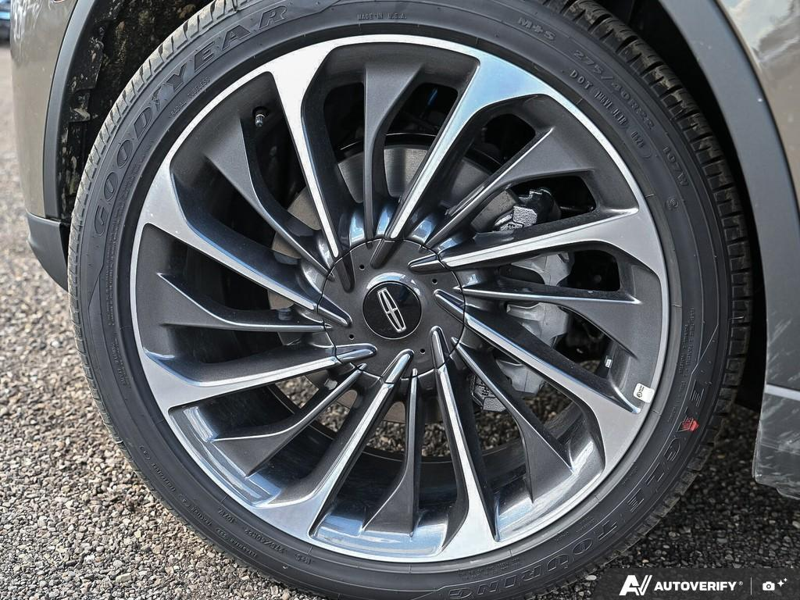 NEW 2026 Lincoln Aviator Reserve - Harbor Gray Met Cc Exterior / LIGHT SPACE GRAY PREM LEATHER Interior - $91,469 - Stock #E60718 - VIN 5LM5J7XC3TGL18517 - Photo 6