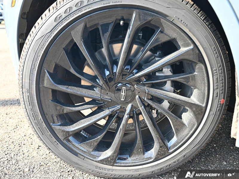 NEW 2026 Lincoln Aviator Reserve - Whisper Blue Metallic Clearcoat Exterior / ONYX PREM LEATHER Interior - $94,673 - Stock #E60986 - VIN 5LM5J7XC2TGL23935 - Photo 6