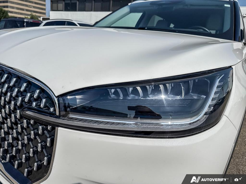 DEMO 2026 Lincoln Aviator Premiere - Pristine White Metallic Tri-coat Exterior / LIGHT SPACE GRAY Interior - $79,216 - Stock #E60358 - VIN 5LM5J6XC7TGL12813 - Photo 8