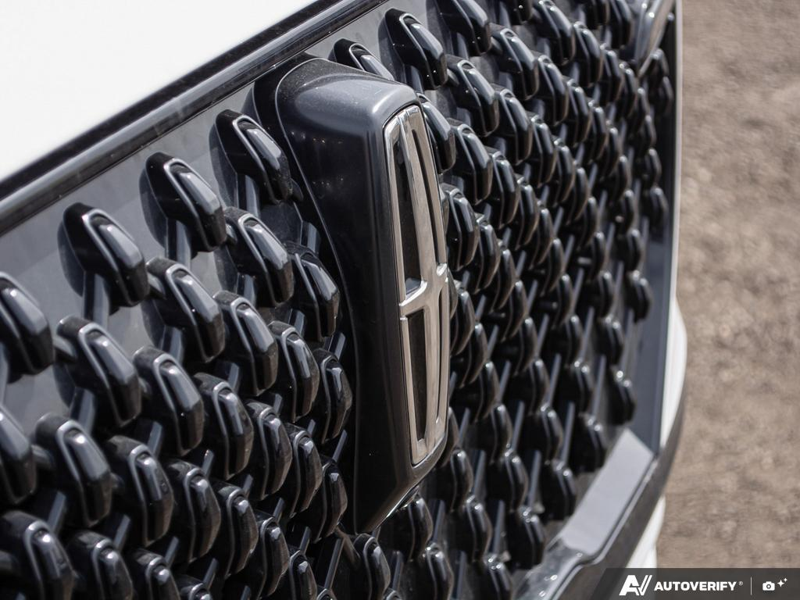 NEW 2026 Lincoln Aviator Reserve - Pristine White Metallic Tri-coat Exterior / HOT CHOCOLATE PREM LTHR Interior - $94,214 - Stock #E60213 - VIN 5LM5J7XC5TGL08944 - Photo 9