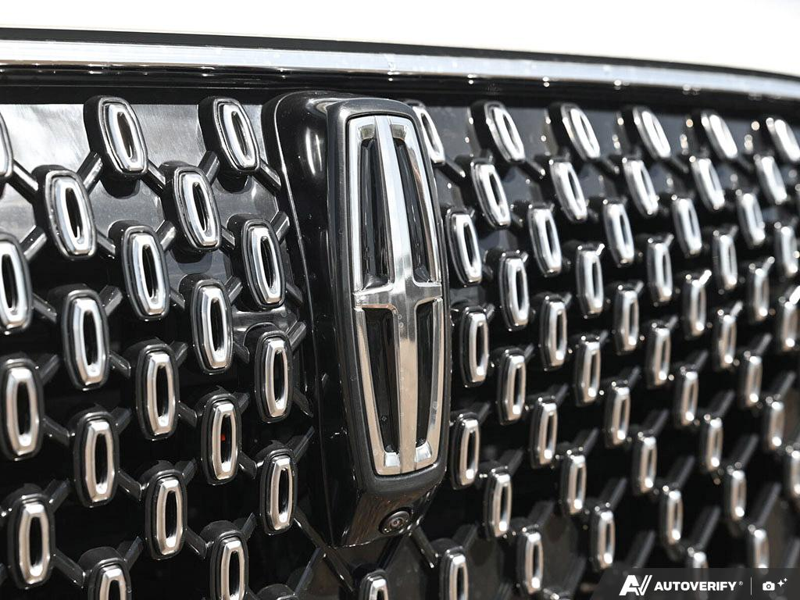 NEW 2026 Lincoln Aviator Reserve - Pristine White Metallic Tri-coat Exterior / HOT CHOCOLATE PREM LTHR Interior - $89,469 - Stock #E60796 - VIN 5LM5J7XC6TGL18446 - Photo 9