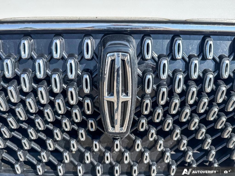 DEMO 2026 Lincoln Aviator Premiere - Pristine White Metallic Tri-coat Exterior / LIGHT SPACE GRAY Interior - $79,216 - Stock #E60358 - VIN 5LM5J6XC7TGL12813 - Photo 9