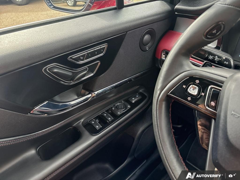 USED 2026 Lincoln Corsair Reserve - Red Carpet Metallic Tinted Clearcoat Exterior / EBONY/ETERNAL RED, PREMIUM LEATHER-TRIMMED HEATED/VENTILATED CAP Interior - $59,984 - Stock #EP4733 - VIN 5LMCJ2DA5TUL00051 - Photo 17
