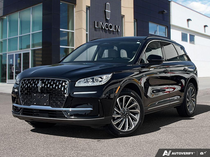 USED 2026 Lincoln Corsair Reserve - Infinite Black Metallic Clearcoat Exterior / LIGHT SMOKED TRUFFLE, PREMIUM LEATHER-TRIMMED HEATED/VENTILATED Interior - $58,950 - Stock #EP4741 - VIN 5LMCJ2DA7TUL00083 - Photo 1