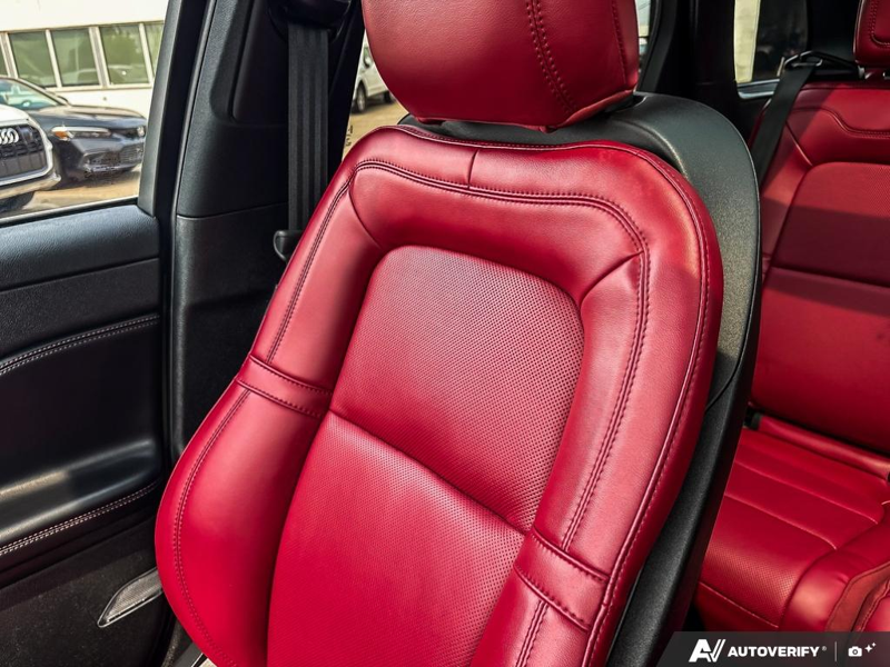 USED 2026 Lincoln Corsair Reserve - Harbour Grey Clearcoat Exterior / EBONY/ETERNAL RED, PREMIUM LEATHER-TRIMMED HEATED/VENTILATED CAP Interior - $57,950 - Stock #EP4716 - VIN 5LMCJ2DA0TUL00037 - Photo 20