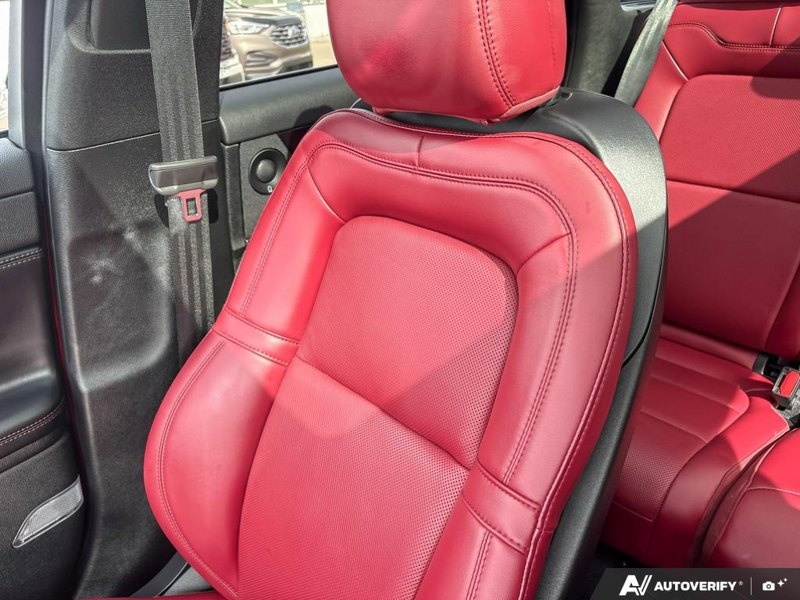 USED 2026 Lincoln Corsair Reserve - Red Carpet Metallic Tinted Clearcoat Exterior / EBONY/ETERNAL RED, PREMIUM LEATHER-TRIMMED HEATED/VENTILATED CAP Interior - $59,984 - Stock #EP4733 - VIN 5LMCJ2DA5TUL00051 - Photo 20