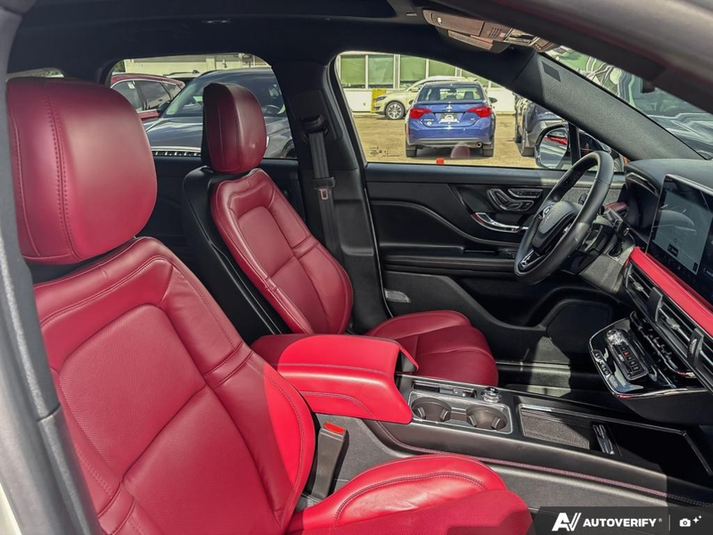 USED 2026 Lincoln Corsair Reserve - Pristine White Metallic Tri-coat Exterior / EBONY/ETERNAL RED, PREMIUM LEATHER-TRIMMED HEATED/VENTILATED CAP Interior - $63,976 - Stock #EP4740 - VIN 5LMCJ2DA2TUL00119 - Photo 22