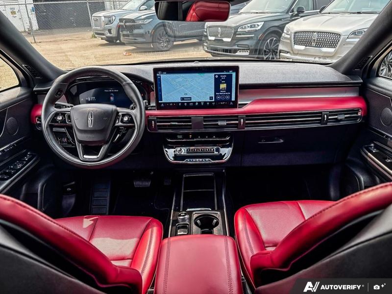 USED 2026 Lincoln Corsair Reserve - Harbour Grey Clearcoat Exterior / EBONY/ETERNAL RED, PREMIUM LEATHER-TRIMMED HEATED/VENTILATED CAP Interior - $57,950 - Stock #EP4716 - VIN 5LMCJ2DA0TUL00037 - Photo 24