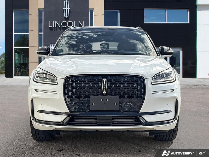 USED 2026 Lincoln Corsair Reserve - Pristine White Metallic Tri-coat Exterior / EBONY/ETERNAL RED, PREMIUM LEATHER-TRIMMED HEATED/VENTILATED CAP Interior - $63,976 - Stock #EP4740 - VIN 5LMCJ2DA2TUL00119 - Photo 2