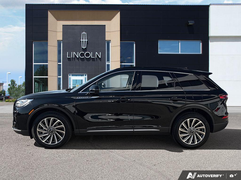 USED 2026 Lincoln Corsair Reserve - Infinite Black Metallic Clearcoat Exterior / LIGHT SMOKED TRUFFLE, PREMIUM LEATHER-TRIMMED HEATED/VENTILATED Interior - $58,950 - Stock #EP4741 - VIN 5LMCJ2DA7TUL00083 - Photo 3