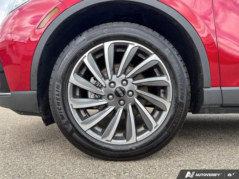 USED 2026 Lincoln Corsair Reserve - Red Carpet Metallic Tinted Clearcoat Exterior / EBONY/ETERNAL RED, PREMIUM LEATHER-TRIMMED HEATED/VENTILATED CAP Interior - $59,984 - Stock #EP4733 - VIN 5LMCJ2DA5TUL00051 - Photo 6