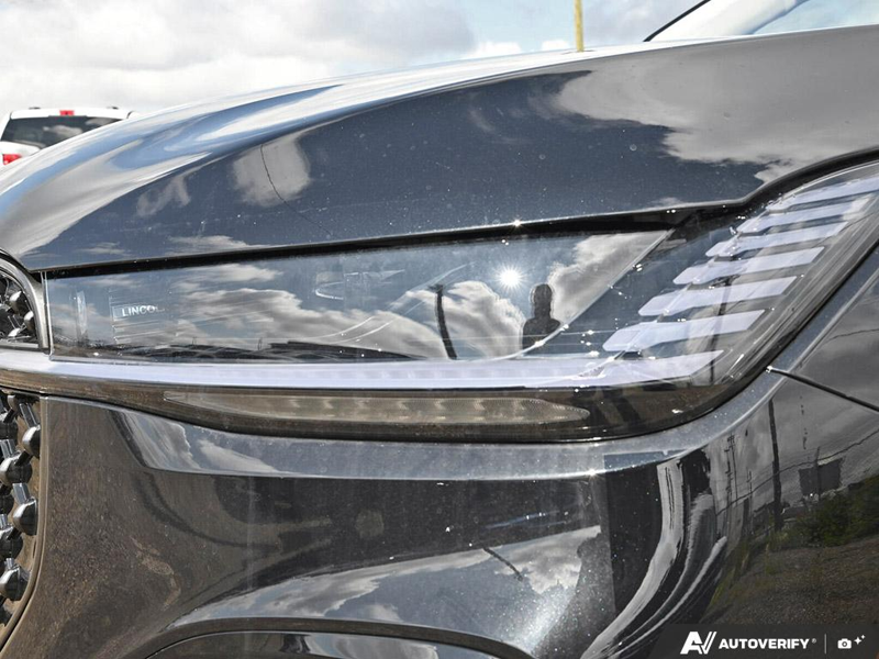 NEW 2026 Lincoln Nautilus Reserve Hybrid - Infinite Black Metallic Clearcoat Exterior / BLACK OYNX, PREMIUM LEATHER-TRIMMED HEAT/VENT CAPTAIN'S CHAIRS Interior - $83,586 - Stock #E61027 - VIN 5LMPJ8K47TJ064652 - Photo 10