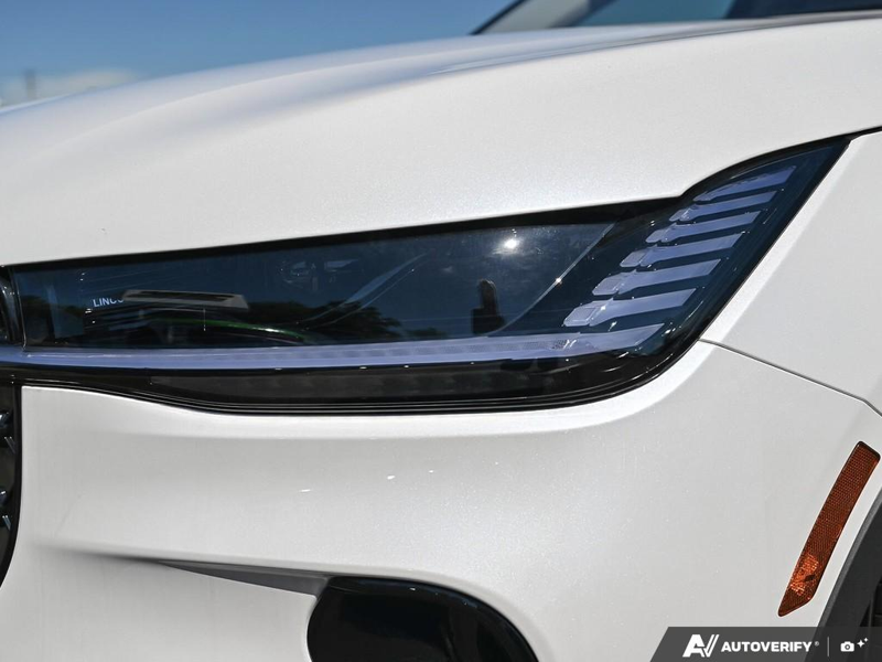 NEW 2026 Lincoln Nautilus Premiere - White Platinum Metallic Tri-coat Exterior / MEDIUM LIGHT SPACE GRAY, LINCOLN SOFT TOUCH HEATED FRONT CAPTAIN Interior - $58,409 - Stock #E60623 - VIN 5LMPJ8JA1TJ046803 - Photo 10