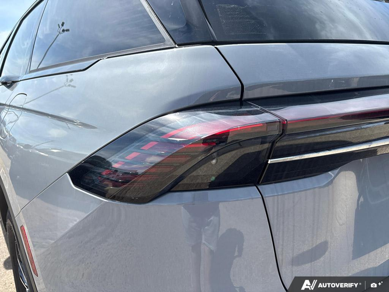 NEW 2026 Lincoln Nautilus Premiere - Gray Matter Met Cc Exterior / MEDIUM LIGHT SPACE GRAY, LINCOLN SOFT TOUCH HEATED FRONT CAPTAIN Interior - $58,534 - Stock #E60742 - VIN 5LMPJ8JA0TJ052124 - Photo 11