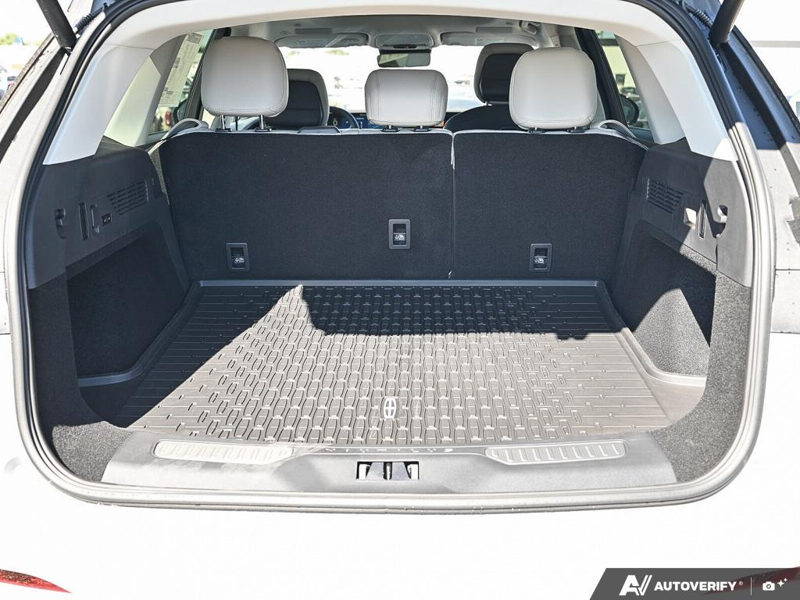 NEW 2026 Lincoln Nautilus Reserve - Gray Matter Met Cc Exterior / SPACE GRAY LEATHER Interior - $74,909 - Stock #E60819 - VIN 5LMPJ8KA0TJ057595 - Photo 11