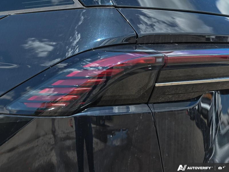 NEW 2026 Lincoln Nautilus Premiere - Infinite Black Metallic Exterior / ONYX BLACK, LINCOLN SOFT TOUCH HEATED FRONT CAPTAIN'S CHAIRS Interior - $61,305 - Stock #E60622 - VIN 5LMPJ8JA2TJ046793 - Photo 12
