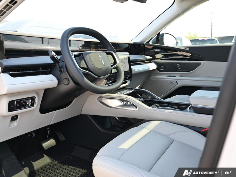 NEW 2026 Lincoln Nautilus Premiere - White Platinum Metallic Tri-coat Exterior / MEDIUM LIGHT SPACE GRAY, LINCOLN SOFT TOUCH HEATED FRONT CAPTAIN Interior - $66,048 - Stock #E60816 - VIN 5LMPJ8JA1TJ058367 - Photo 13