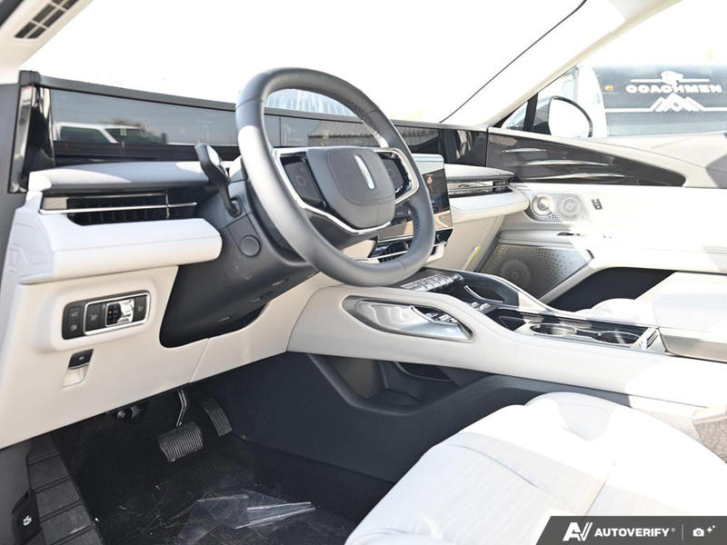 NEW 2026 Lincoln Nautilus Reserve Hybrid - White Platinum Metallic Tri-coat Exterior / MEDIUM LIGHT SPACE GRAY, PREMIUM LEATHER-TRIMMED HEAT/VENT CAPTA Interior - $84,258 - Stock #E61032 - VIN 5LMPJ8K43TJ066799 - Photo 13